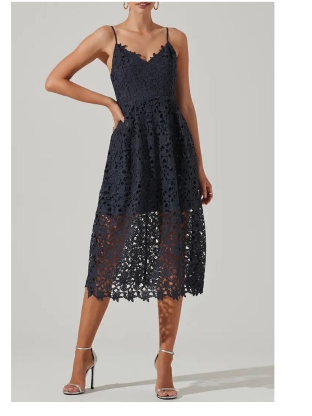 ASTR THE LABEL CAMI LACE MIDI DRESS